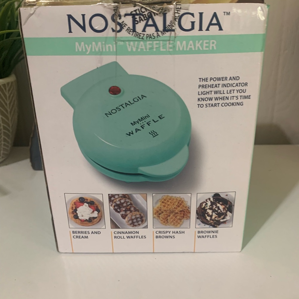 COPY - Nostalgia MyMini Waffle Maker in Teal